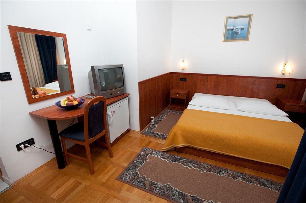 Villa Vinka Tucepi Bagian luar foto