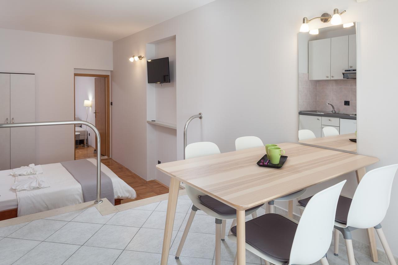 Villa Vinka Tucepi Bagian luar foto