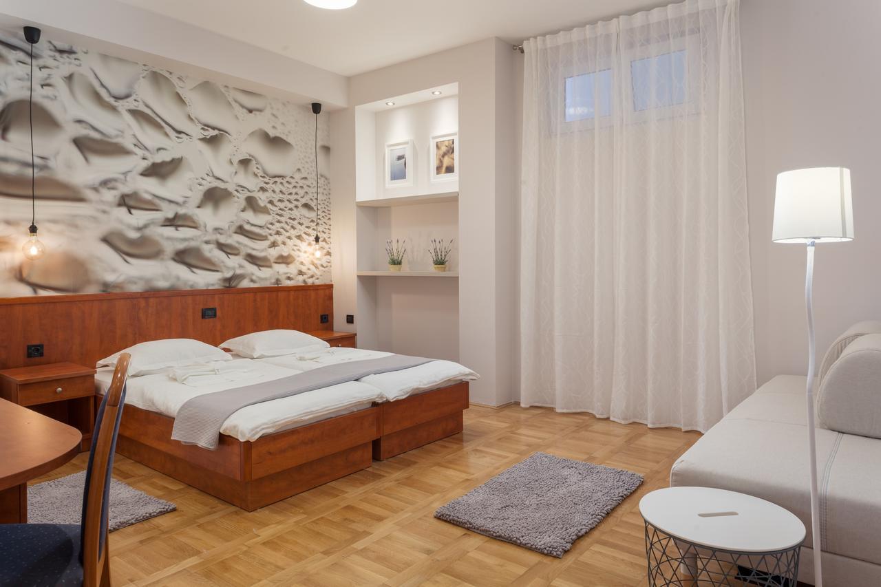 Villa Vinka Tucepi Bagian luar foto