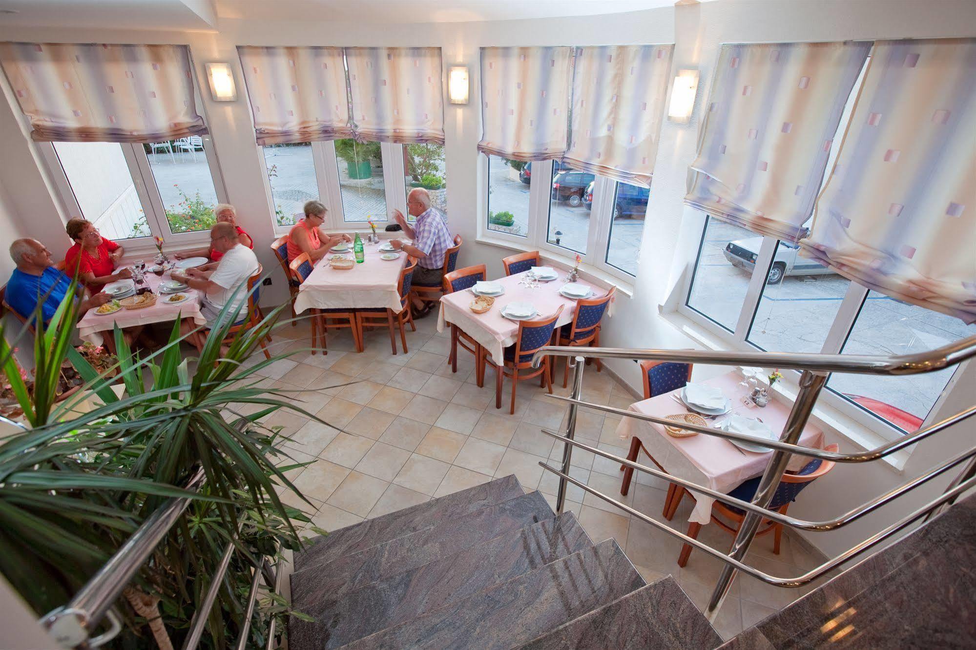 Villa Vinka Tucepi Bagian luar foto