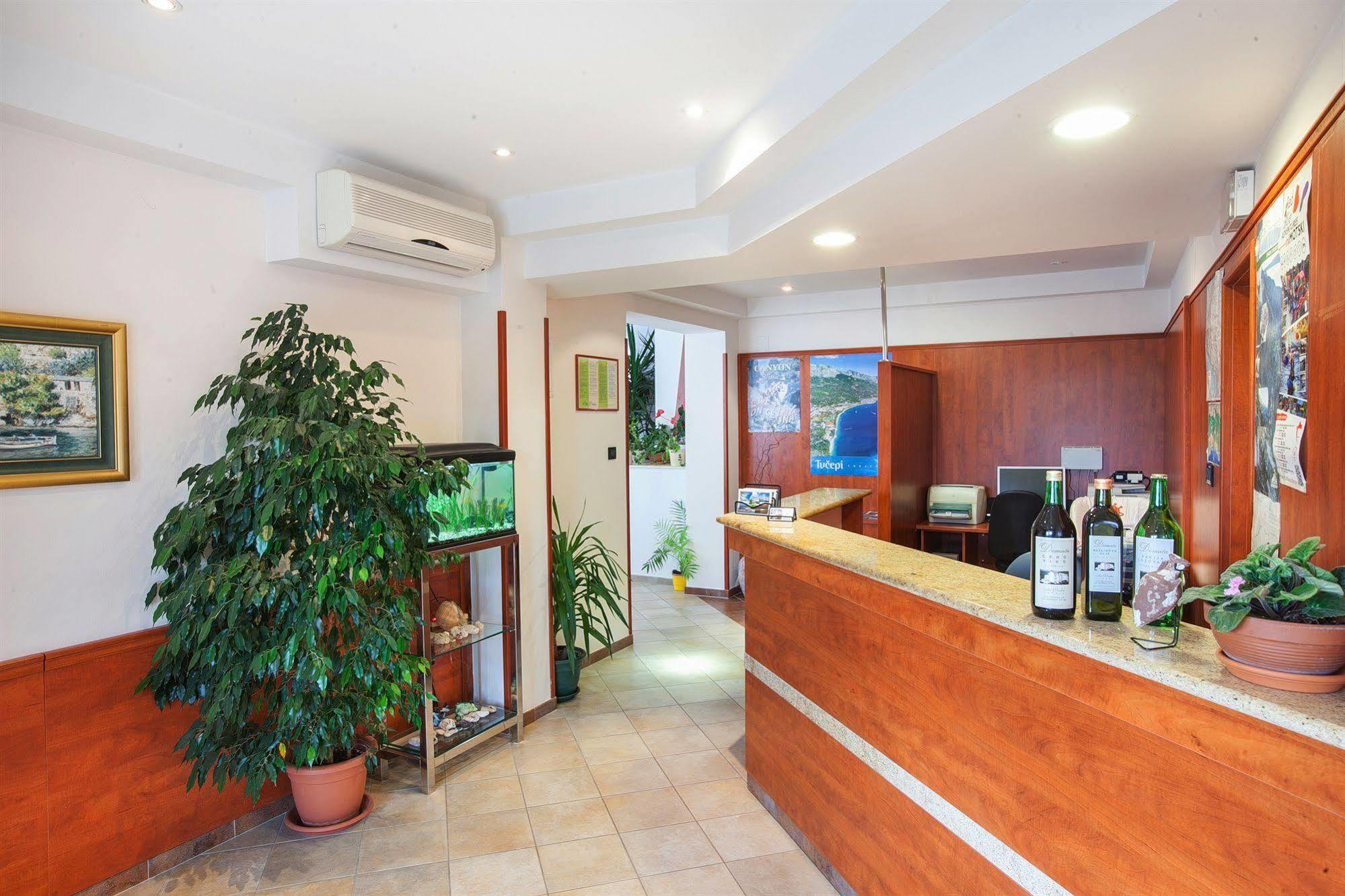 Villa Vinka Tucepi Bagian luar foto