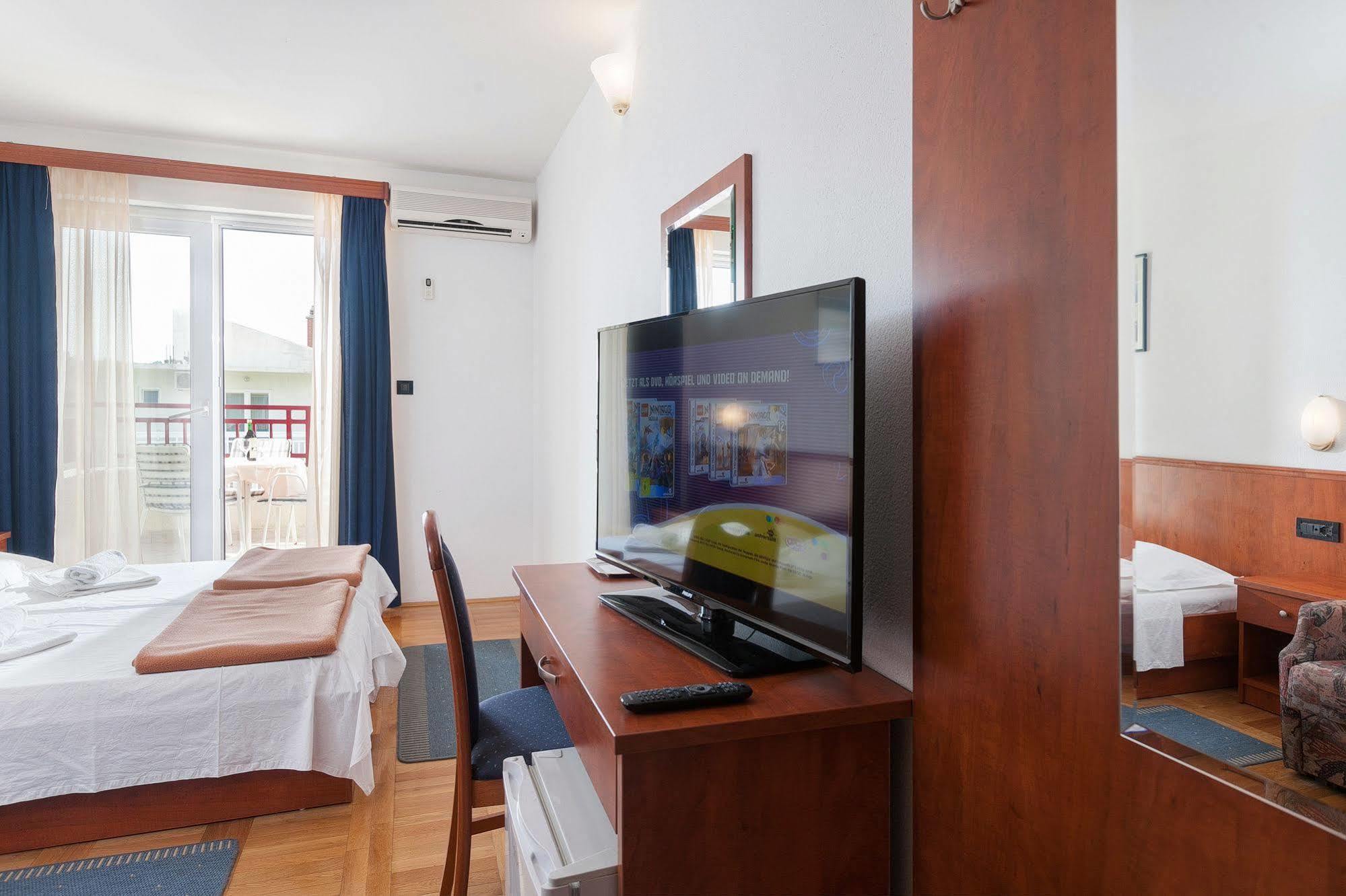 Villa Vinka Tucepi Bagian luar foto