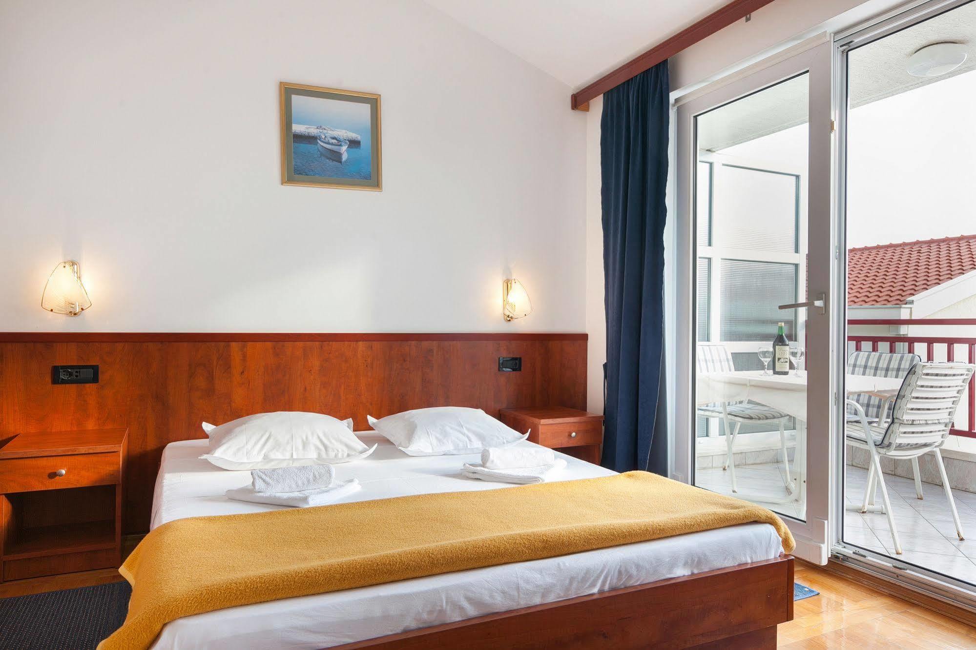 Villa Vinka Tucepi Bagian luar foto